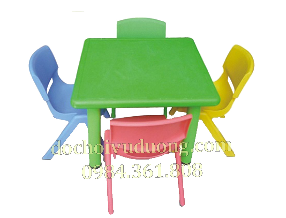 Bàn vuông 4 chỗ ngồi